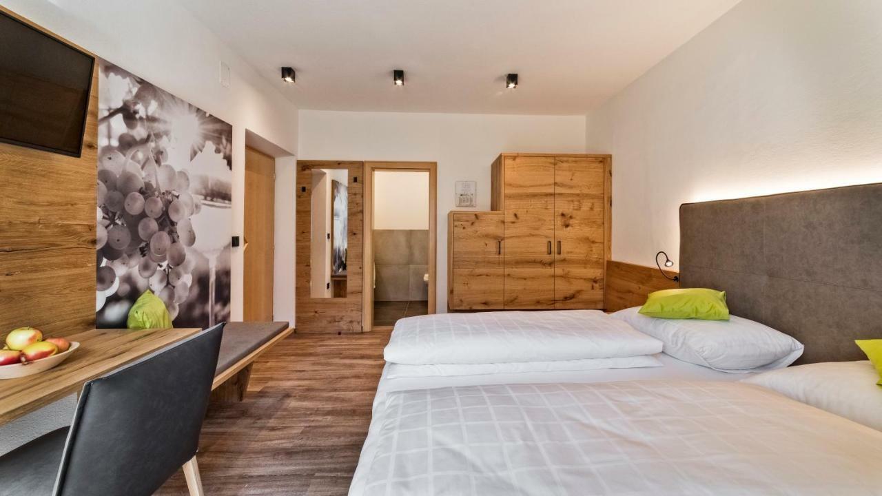 Hotel Garni Sonngart Andrian Extérieur photo